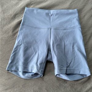 Lululemon Wunder Train High-Rise Short 6”